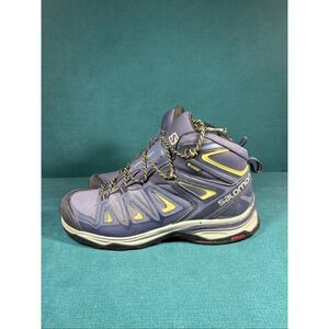 Size 8 - Women’s Salomon X Ultra 3 Hiking boots